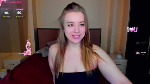 Snapshot of kimberly_mm chatting on 04-15-26, 10:44 kimberly_mm online show from 04-15-26, 10:44