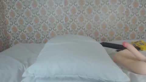 Snapshot of kimberly_perez__ chatting on 02-13-25, 02:34 Kimberly online show from 02-13-25, 02:34