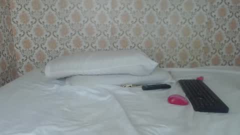 Snapshot of kimberly_perez__ chatting on 03-12-25, 02:41 Kimberly online show from 03-12-25, 02:41