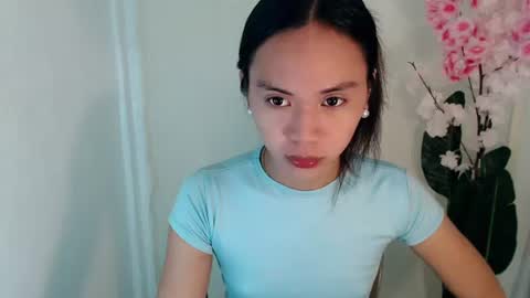Snapshot of kimberly_tart chatting on 06-15-26, 11:07 Kimberly online show from 06-15-26, 11:07