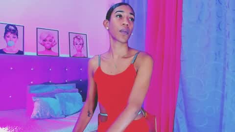 Your Queen KIM online show from 01-05-25, 03:55