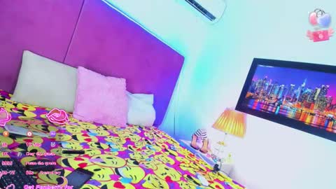 Your Queen KIM online show from 11-26-25, 02:56