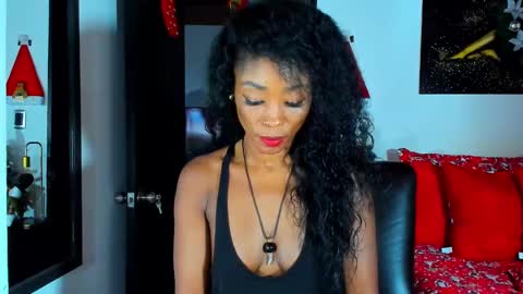 Snapshot of kimberlybanks2 chatting on 12-25-24, 10:05 Kimberly Banks online show from 12-25-24, 10:05