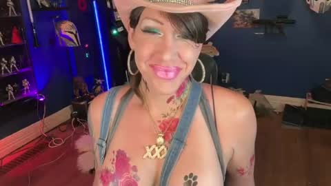 Snapshot of kimberlynnhaven chatting on 06-17-26, 07:37 Kimber Haven online show from 06-17-26, 07:37