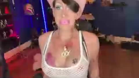 Snapshot of kimberlynnhaven chatting on 06-20-26, 06:33 Kimber Haven online show from 06-20-26, 06:33