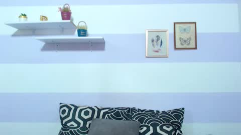 Kim  online show from 01-26-25, 03:36