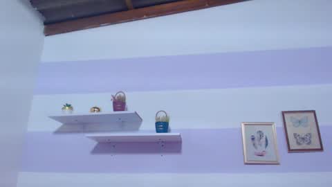 Kim  online show from 10-25-25, 06:46