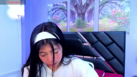 Kimberly Villalobos online show from 09-09-25, 11:32