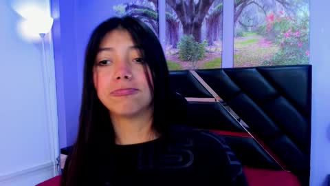 Kimberly Villalobos online show from 10-09-25, 11:41