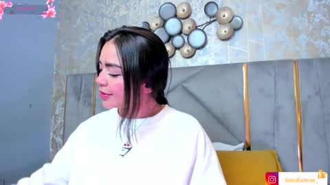  KIM  online show from 11-19-25, 02:11