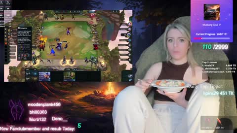 Wolfs Girl online show from 01-12-25, 02:56