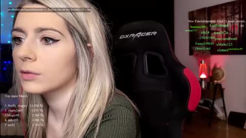 Wolfs Girl online show from 03-18-26, 06:00