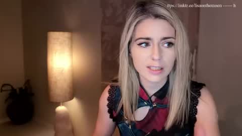 Snapshot of kimilee22 chatting on 06-27-26, 06:46 Wolfs Girl online show from 06-27-26, 06:46
