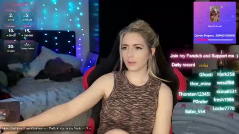 Snapshot of kimilee22 chatting on 07-01-26, 03:45 Wolfs Girl online show from 07-01-26, 03:45