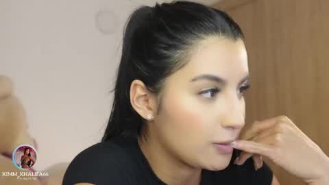 Snapshot of kimm_khalifa chatting on 05-08-26, 02:28 Kim online show from 05-08-26, 02:28