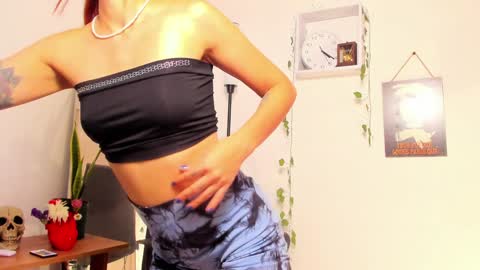 Snapshot of kimmcarter chatting on 12-28-24, 09:30 Kimm online show from 12-28-24, 09:30