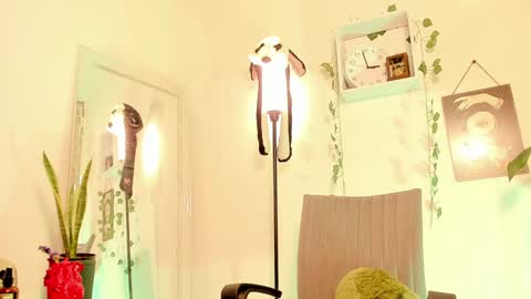 Snapshot of kimmcarter chatting on 01-25-25, 08:00 Kimm online show from 01-25-25, 08:00