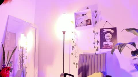 Snapshot of kimmcarter chatting on 02-05-25, 09:36 Kimm online show from 02-05-25, 09:36