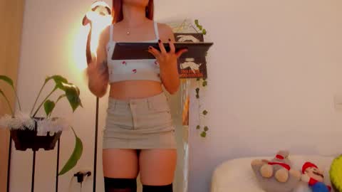 Snapshot of kimmcarter chatting on 10-10-25, 02:10 Kimm online show from 10-10-25, 02:10