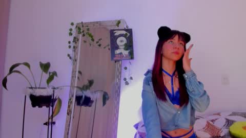 Snapshot of kimmcarter chatting on 10-18-25, 01:52 Kimm online show from 10-18-25, 01:52