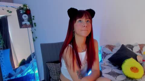 Snapshot of kimmcarter chatting on 11-12-25, 08:52 Kimm online show from 11-12-25, 08:52