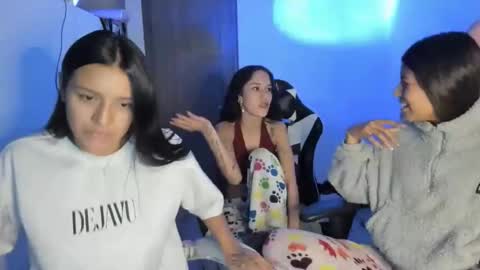 kimmi online show from 12-04-25, 11:13