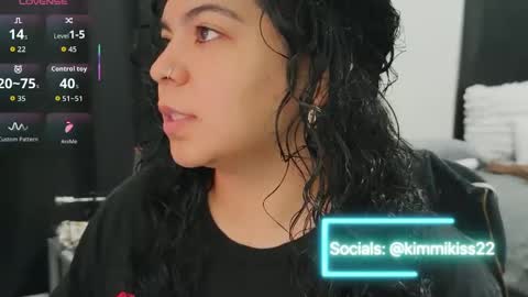 Snapshot of kimmiakiss22 chatting on 09-23-25, 06:55 Kimmi online show from 09-23-25, 06:55