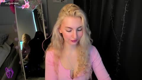 Snapshot of kimmy1_powell chatting on 05-03-26, 02:50 kimmy1_powell online show from 05-03-26, 02:50