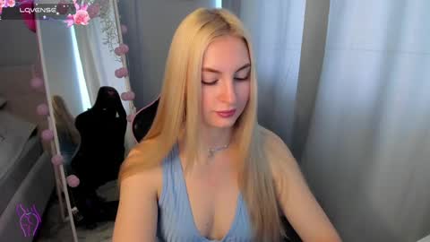 Snapshot of kimmy1_powell chatting on 05-09-26, 03:12 kimmy1_powell online show from 05-09-26, 03:12