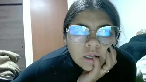 Kimmy online show from 01-10-26, 04:47