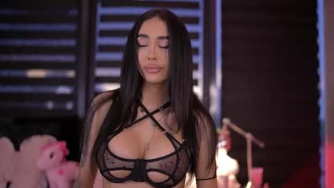Kim online show from 06-10-26, 05:45