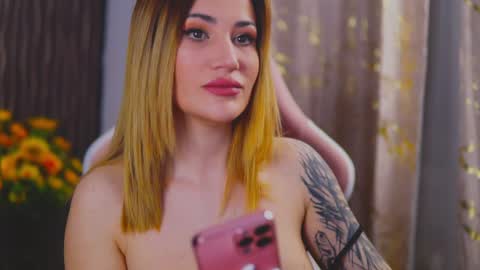 Snapshot of kimskye chatting on 01-31-25, 09:48 KimSkye online show from 01-31-25, 09:48