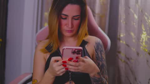 Snapshot of kimskye chatting on 02-07-25, 10:30 KimSkye online show from 02-07-25, 10:30