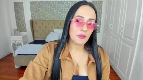 Kim online show from 05-19-26, 07:20