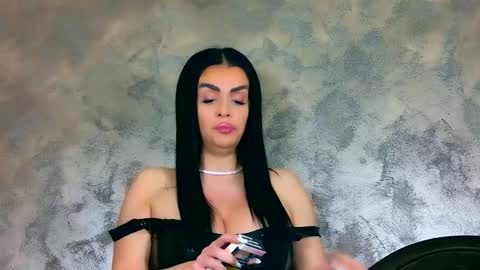 Snapshot of kimwilmes chatting on 04-23-26, 06:47 Kim Wilmes online show from 04-23-26, 06:47
