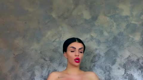 Snapshot of kimwilmes chatting on 05-02-26, 11:37 Kim Wilmes online show from 05-02-26, 11:37
