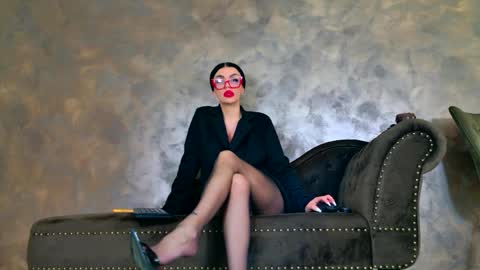 Snapshot of kimwilmes chatting on 05-16-26, 02:16 Kim Wilmes online show from 05-16-26, 02:16