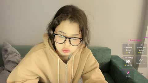 Kimi online show from 03-24-26, 03:22