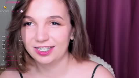 Snapshot of kindhazelhere_ chatting on 01-31-25, 09:27 Hazel online show from 01-31-25, 09:27