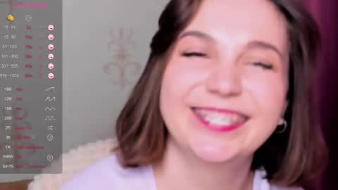 Snapshot of kindhazelhere_ chatting on 02-08-25, 02:38 Hazel online show from 02-08-25, 02:38