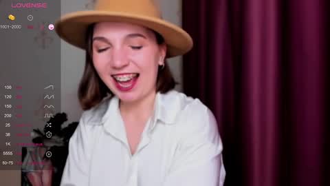 Snapshot of kindhazelhere_ chatting on 02-12-25, 05:37 Hazel online show from 02-12-25, 05:37