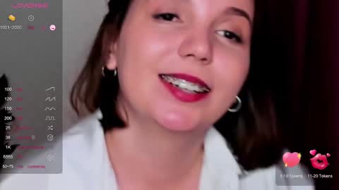 Snapshot of kindhazelhere_ chatting on 02-12-25, 11:41 Hazel online show from 02-12-25, 11:41