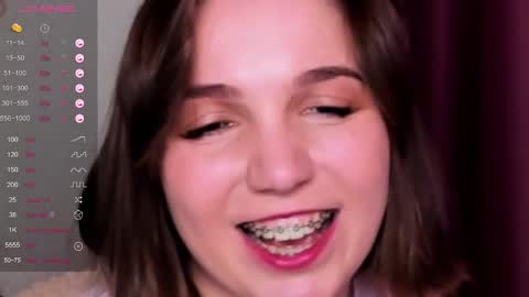 Snapshot of kindhazelhere_ chatting on 02-18-25, 02:06 Hazel online show from 02-18-25, 02:06