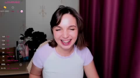 Snapshot of kindhazelhere_ chatting on 02-22-25, 07:14 Hazel online show from 02-22-25, 07:14