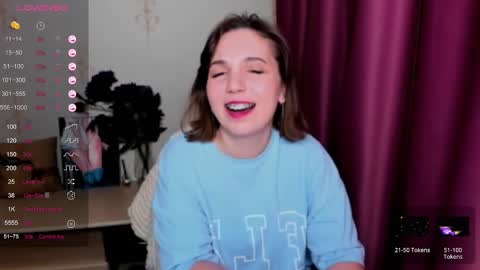 Snapshot of kindhazelhere_ chatting on 02-22-25, 10:31 Hazel online show from 02-22-25, 10:31