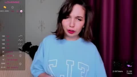 Snapshot of kindhazelhere_ chatting on 02-23-25, 05:12 Hazel online show from 02-23-25, 05:12