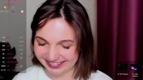 Snapshot of kindhazelhere_ chatting on 02-25-25, 03:27 Hazel online show from 02-25-25, 03:27