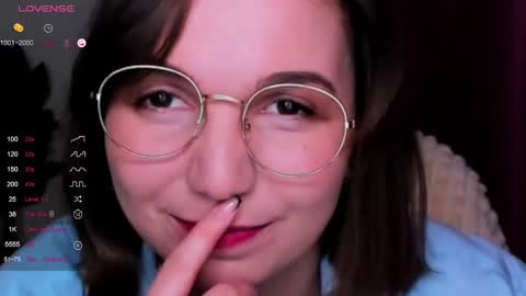 Snapshot of kindhazelhere_ chatting on 02-28-25, 10:39 Hazel online show from 02-28-25, 10:39