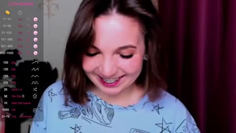 Snapshot of kindhazelhere_ chatting on 03-03-25, 04:24 Hazel online show from 03-03-25, 04:24