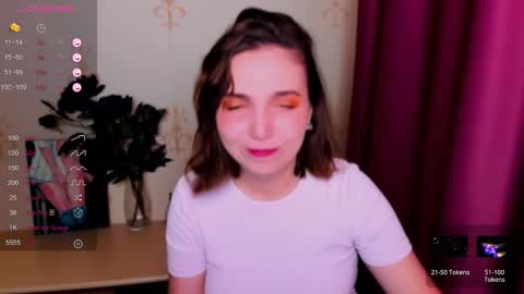 Snapshot of kindhazelhere_ chatting on 09-15-25, 11:16 Hazel online show from 09-15-25, 11:16